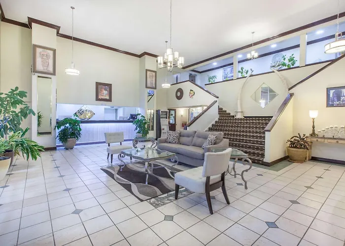 Super 8 By Wyndham Tyler Tx
